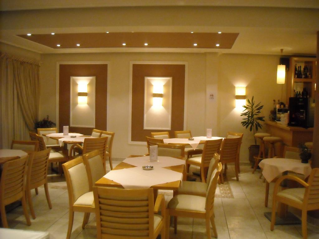 Iris Hotel Nea Kallikrateia Zewnętrze zdjęcie