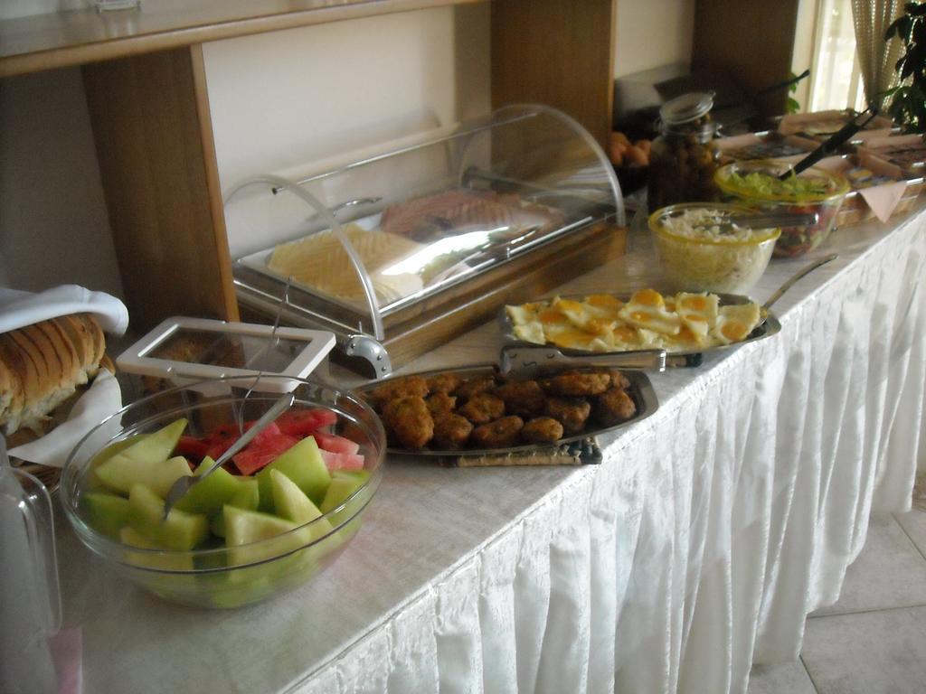Iris Hotel Nea Kallikrateia Zewnętrze zdjęcie