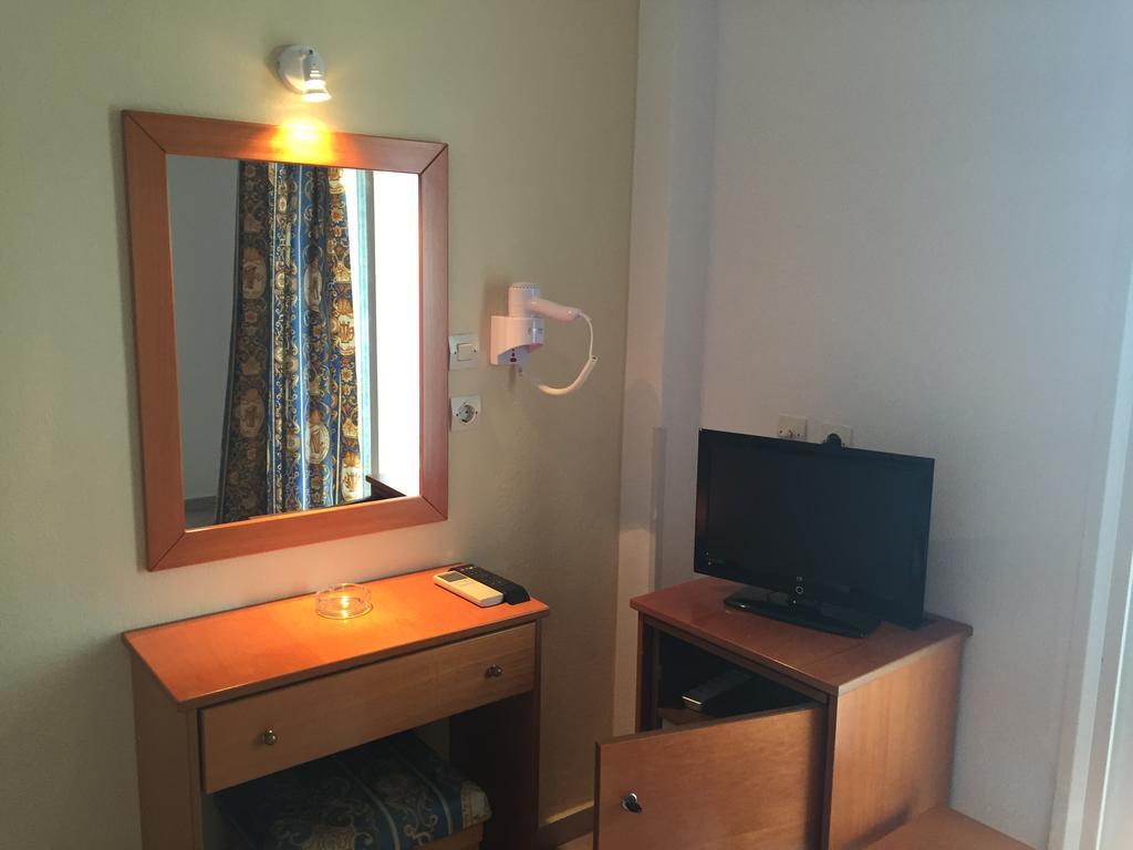 Iris Hotel Nea Kallikrateia Zewnętrze zdjęcie
